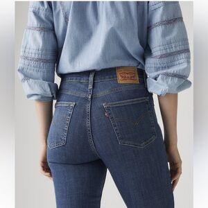 Levi's Women's Classic Indigo High Rise Jeans